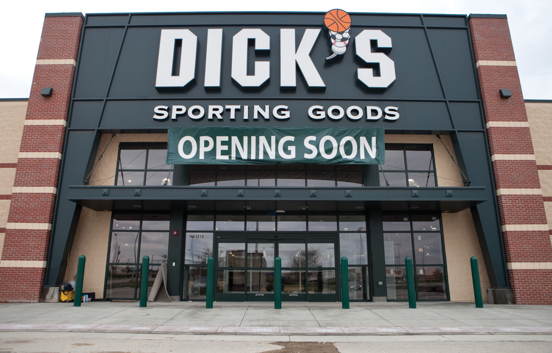 DICK'S Sporting Goods